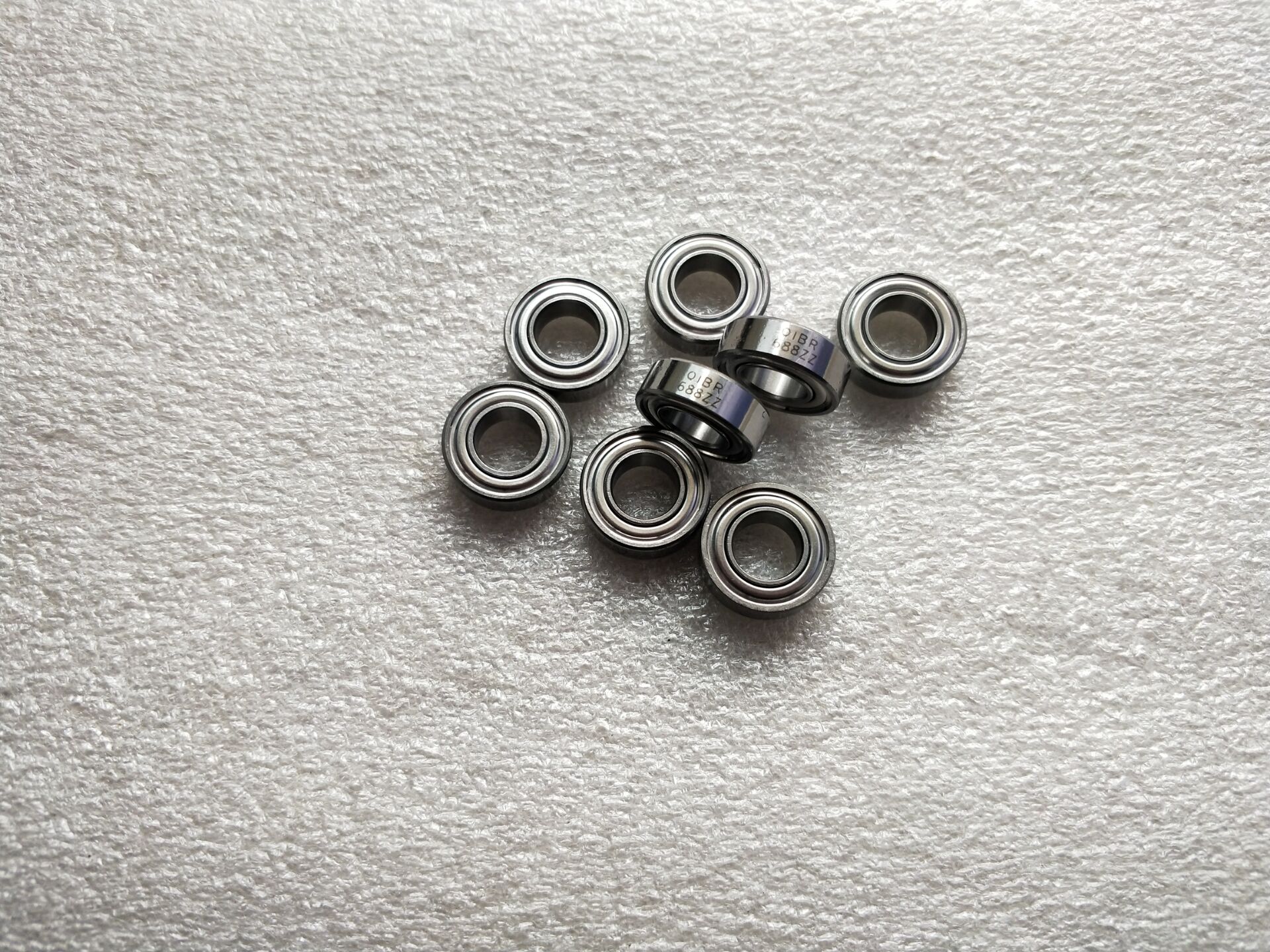 What Lubricant Is Used for Miniature Deep Groove Ball Bearings?