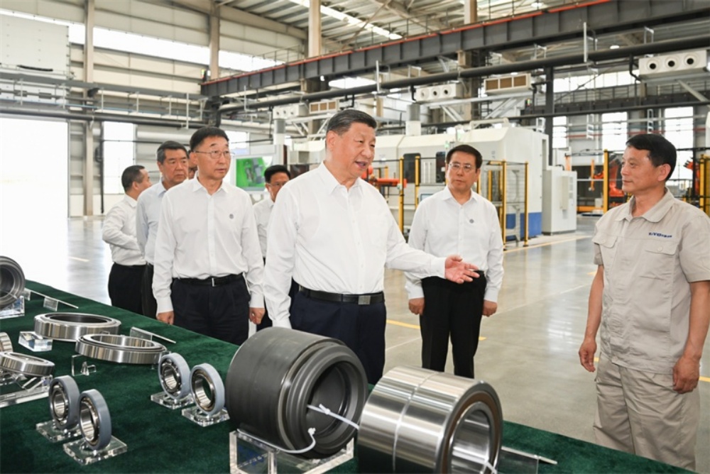 President Xi Jinping Inspects Advanced Manufacturing Development in Luoyang Bearing Factory